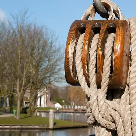 Zeilschip De Vrouw Dina